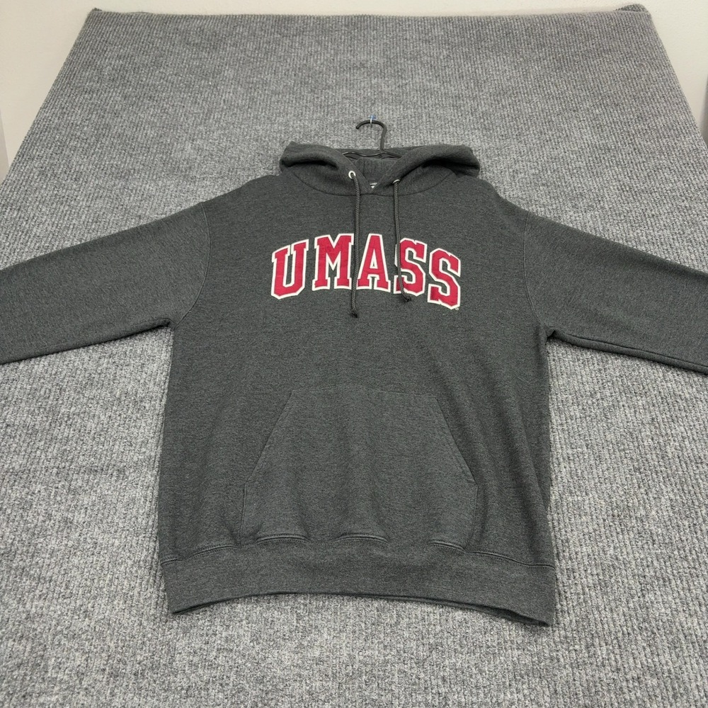 UMass Champion Hoodie Mens M Grey Cotton Blend Pullover Collegiate Sportswear
